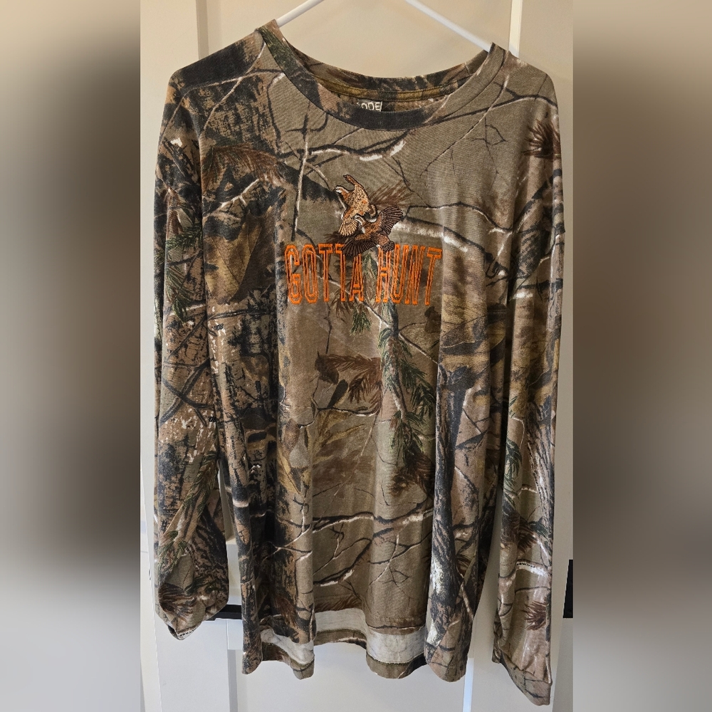 Camo Long Sleeve Shirt "Gotta HUNT" Unisex Size XL